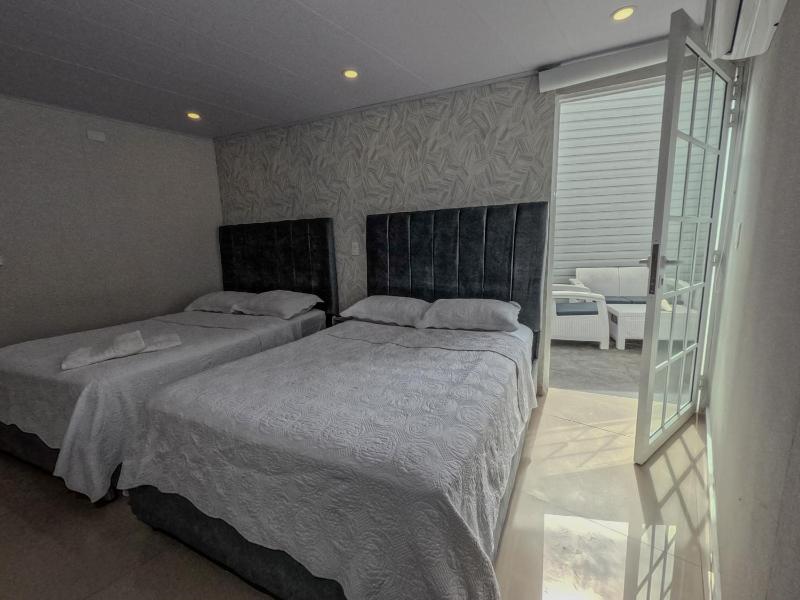 Oasis Hotel - image 12
