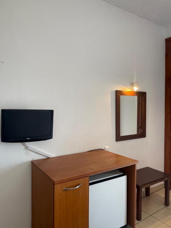 Eros-Iros Portside Stays Skiathos The Authentic Sporadean Living - image 28