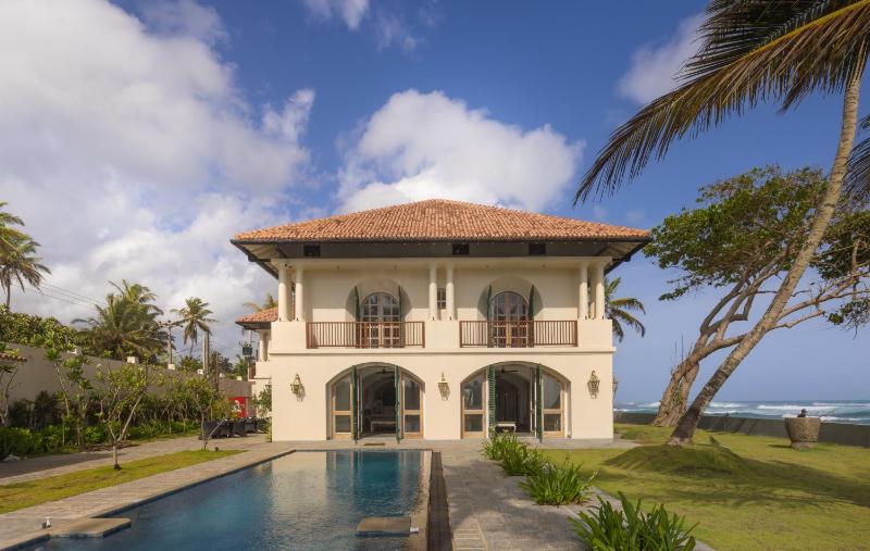 The Flute Mansion - image 3
