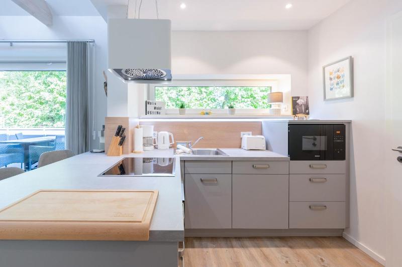 Penthouse Stine - image 16