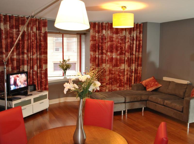 Two-Bedroom Apartment - Extended Stay image 4