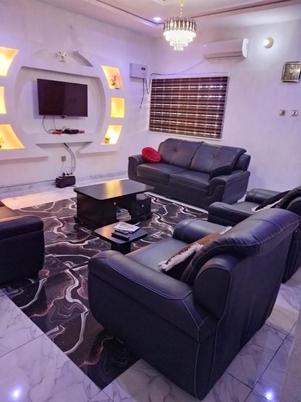 Carols Apartment - image 11