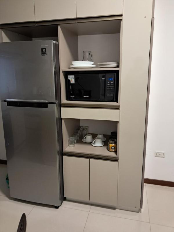 Apartamento de 1 dormitorio en zona cercana a FEXPOCRUZ con sala coworking - solo parejas - image 3