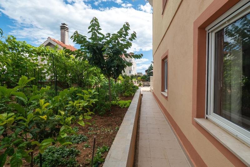 Apartments Jak - image 6
