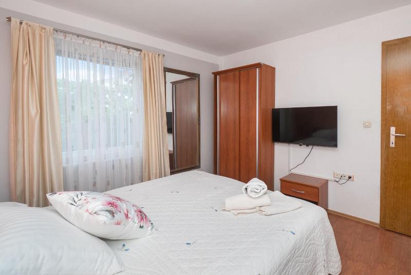 Apartments Jak - image 16