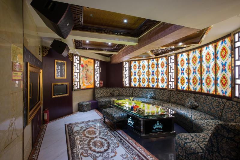 Grand Sun City Hotel-Located city center Metro Access - image 7