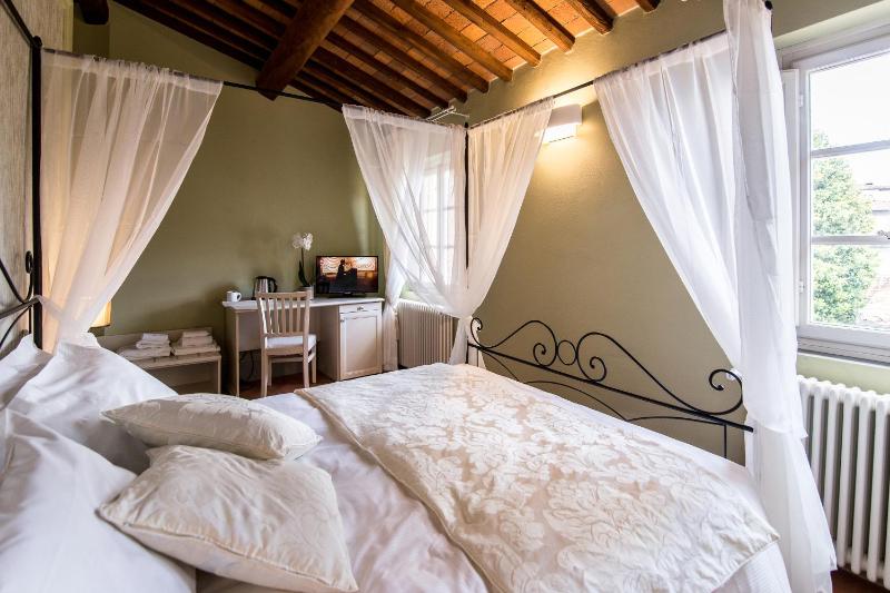B&B Residenza Di Via Fontana - image 42