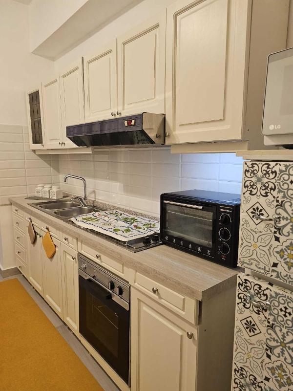 Appartamento Prestigioso Ristrutturato 3 Balconi - image 8