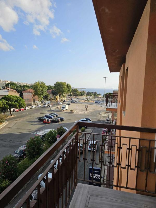 Appartamento Prestigioso Ristrutturato 3 Balconi - image 6