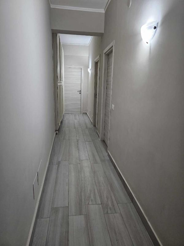 Appartamento Prestigioso Ristrutturato 3 Balconi - image 9