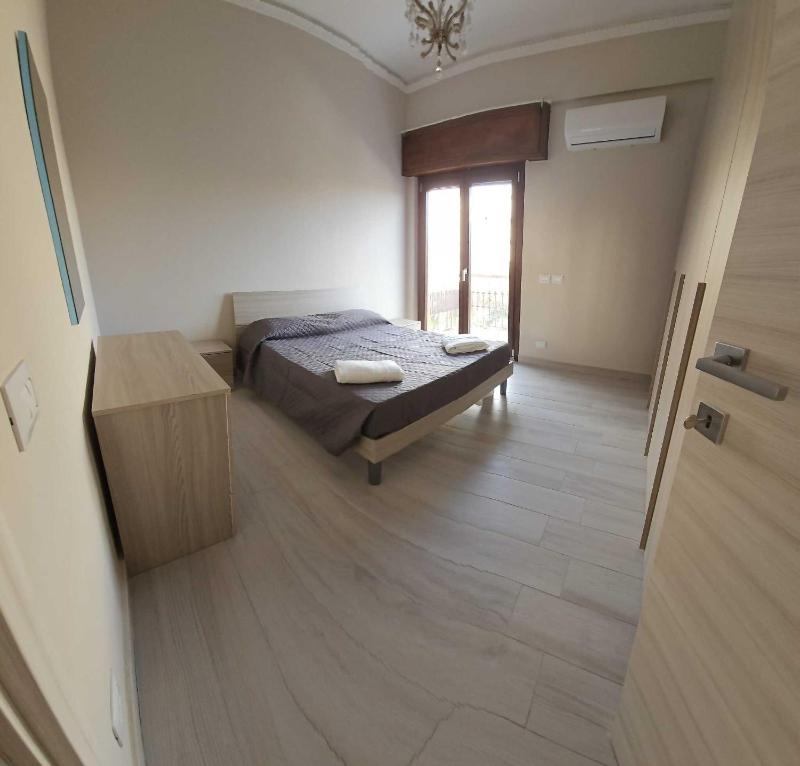 Appartamento Prestigioso Ristrutturato 3 Balconi - image 10