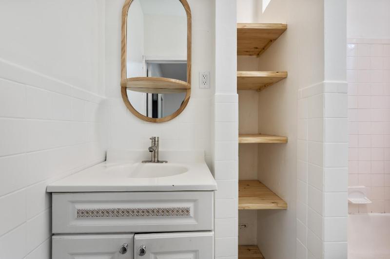 2BR Upper East Side near Central Park - image 3