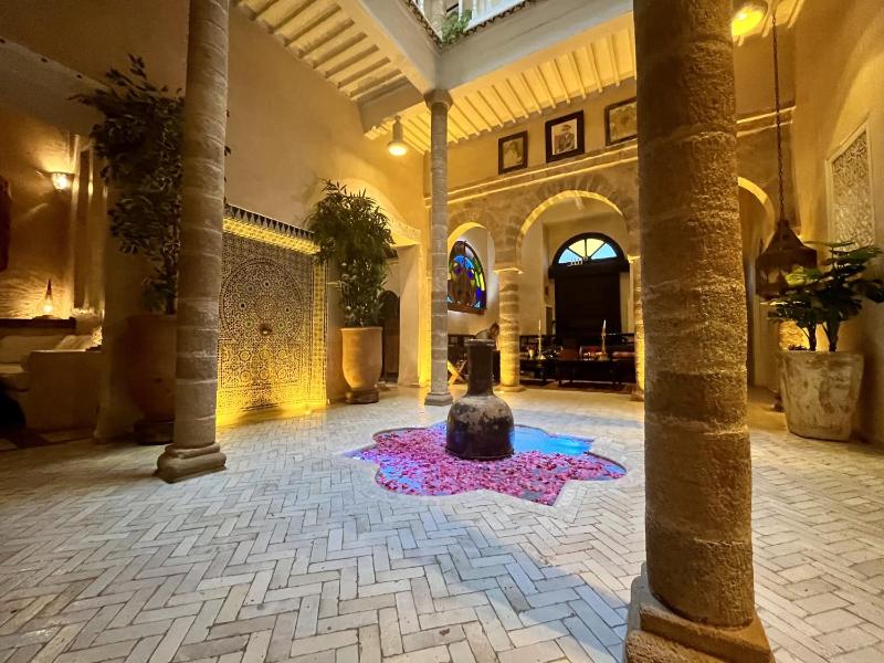 Riad MALAÏKA - image 17