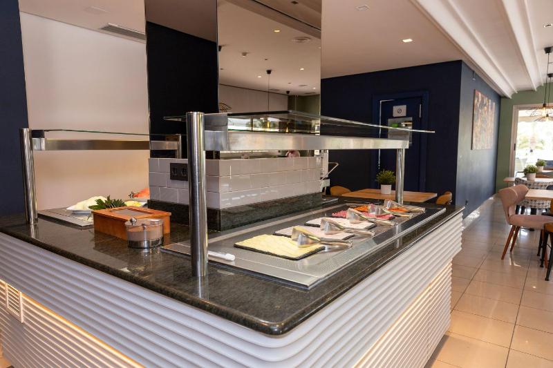 Travelodge Alicante Puerto - image 12