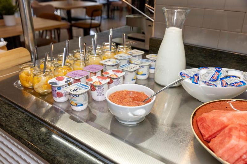 Travelodge Alicante Puerto - image 41