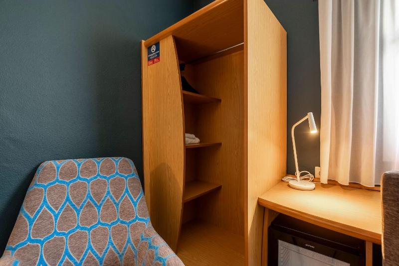 Travelodge Alicante Puerto - image 43