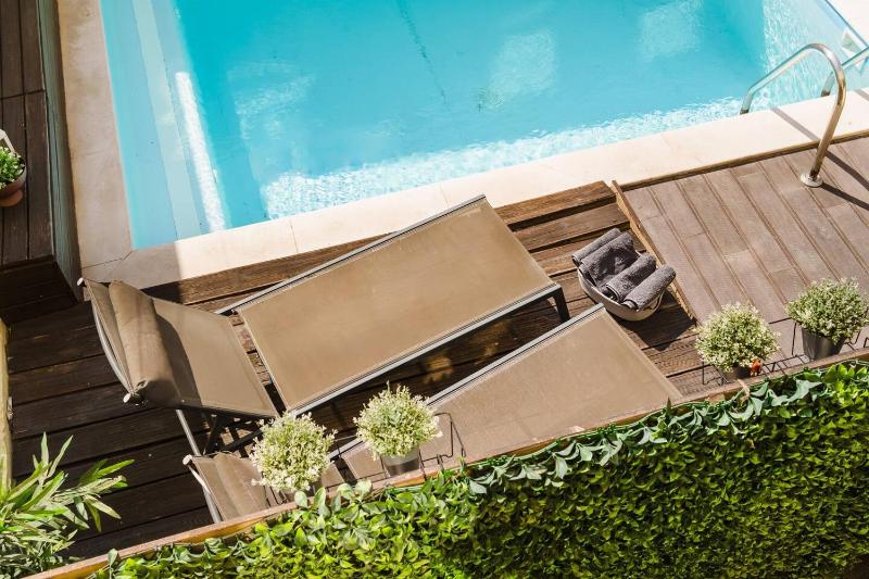 Private Pool Chiado Gem Patio Retreat wAC - image 2
