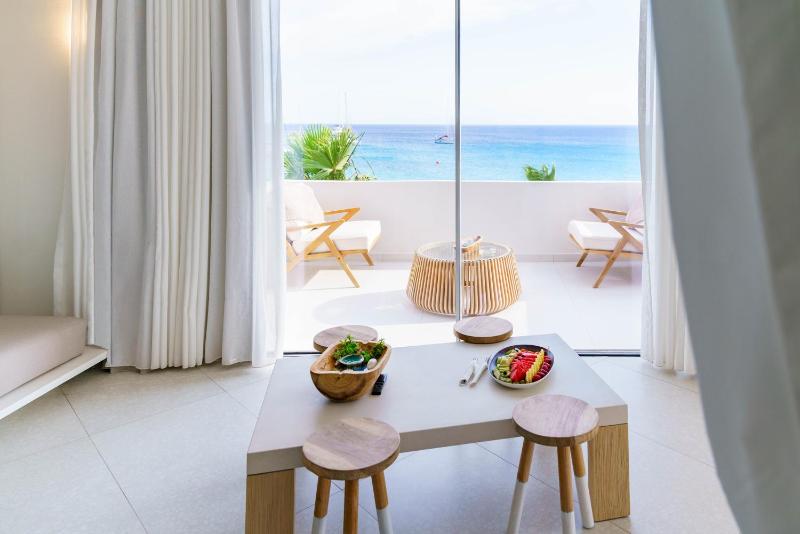Mykonos Dove Beachfront Hotel - image 11