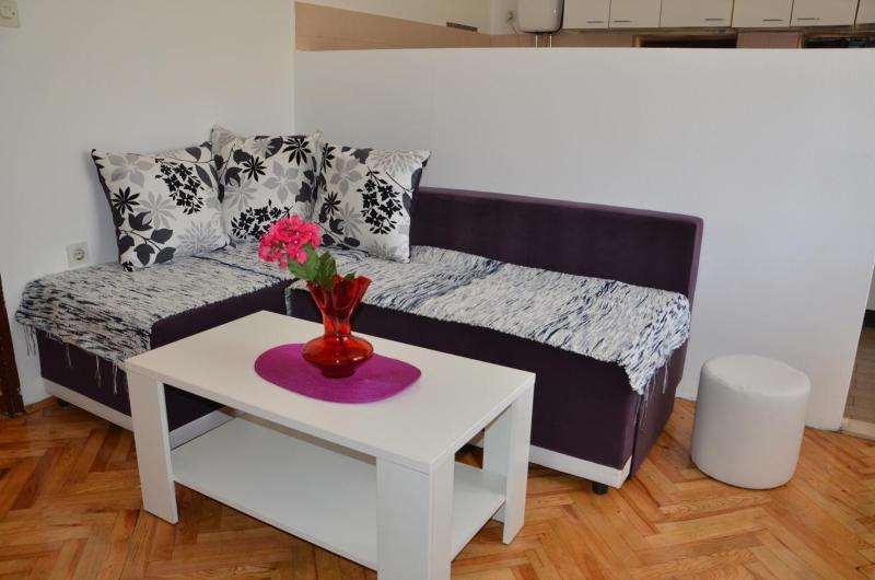 MG apartments and rooms - image 6