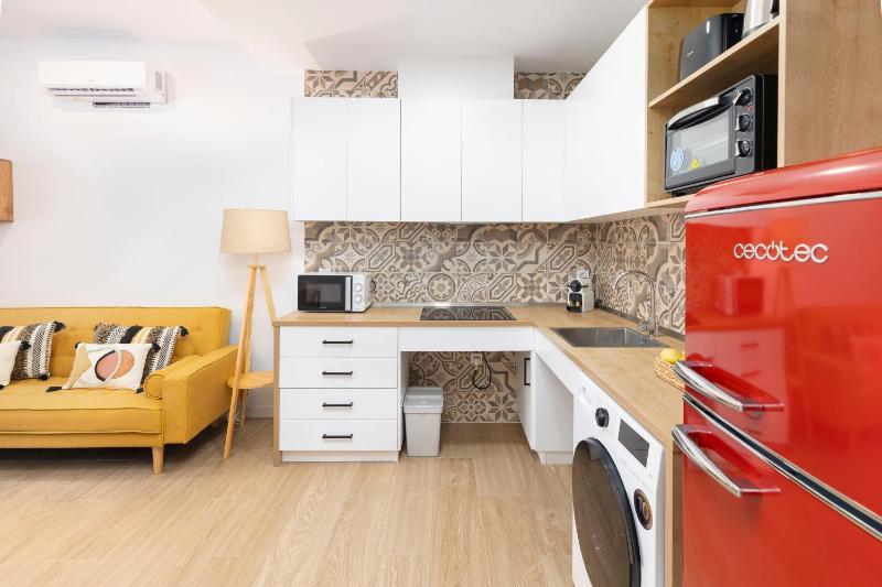 Travel Habitat Peset Aleixandre Apartments - image 7