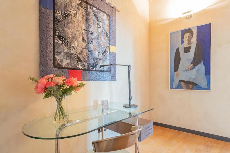 Night at the Museum Apartment by Rent All Como - image 39