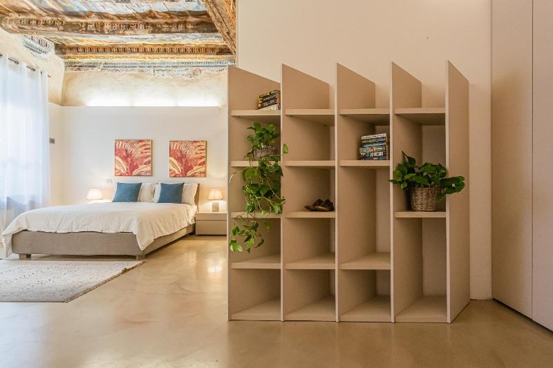 Rovelli 41 by Rent All Como - image 15