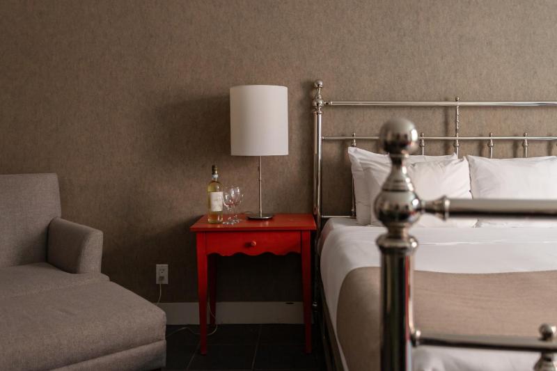 Hotel Champlain - image 3