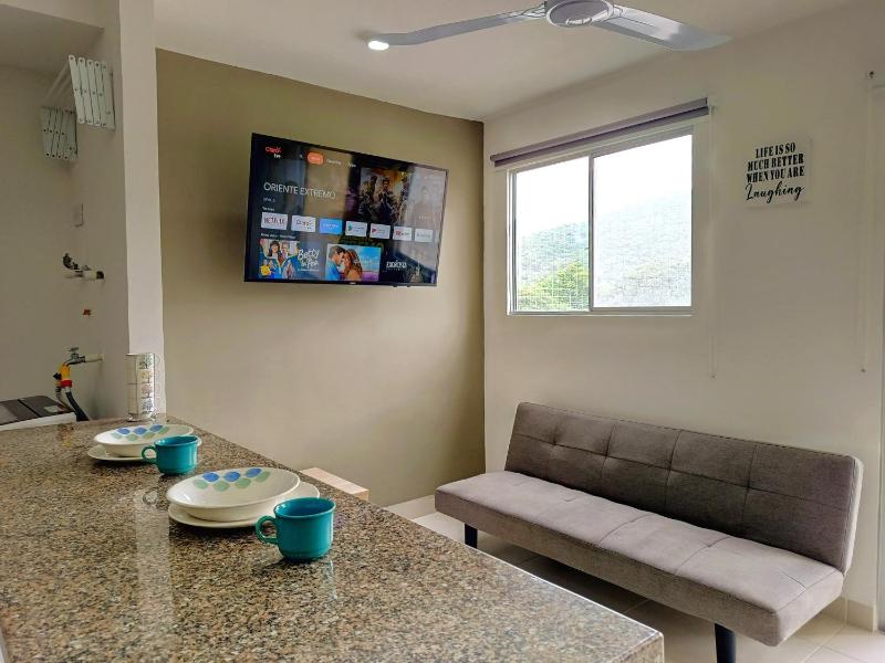 Comodo Apartamento con vistas wifi AA TV & Piscina - image 12