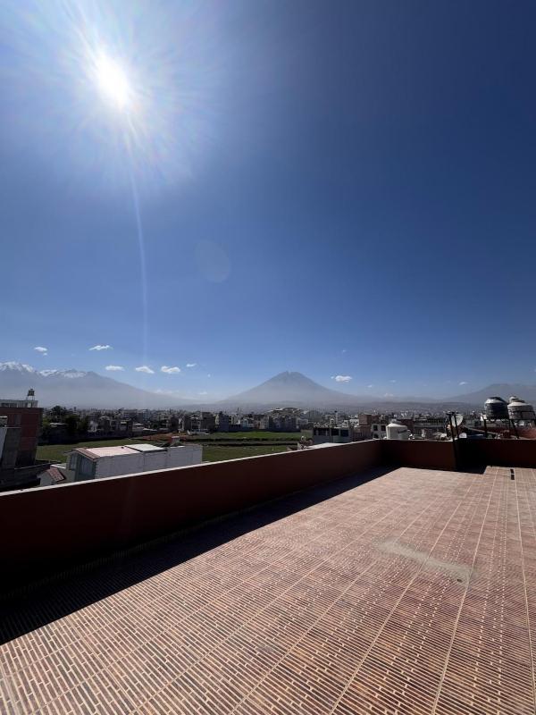 Departamento moderno con vista a los volcanes en el 1er piso - image 14