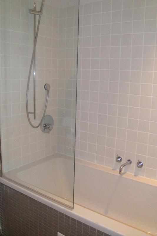 One-Bedroom Apartment image 3