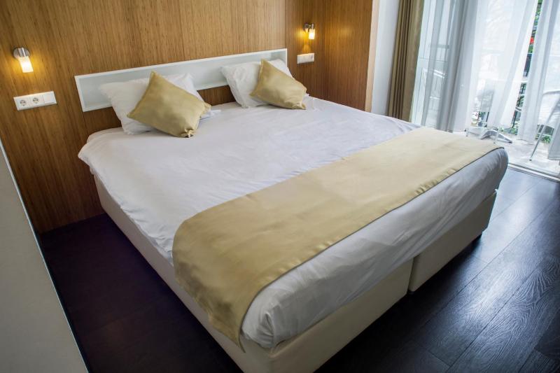 Hotel Larende - image 10