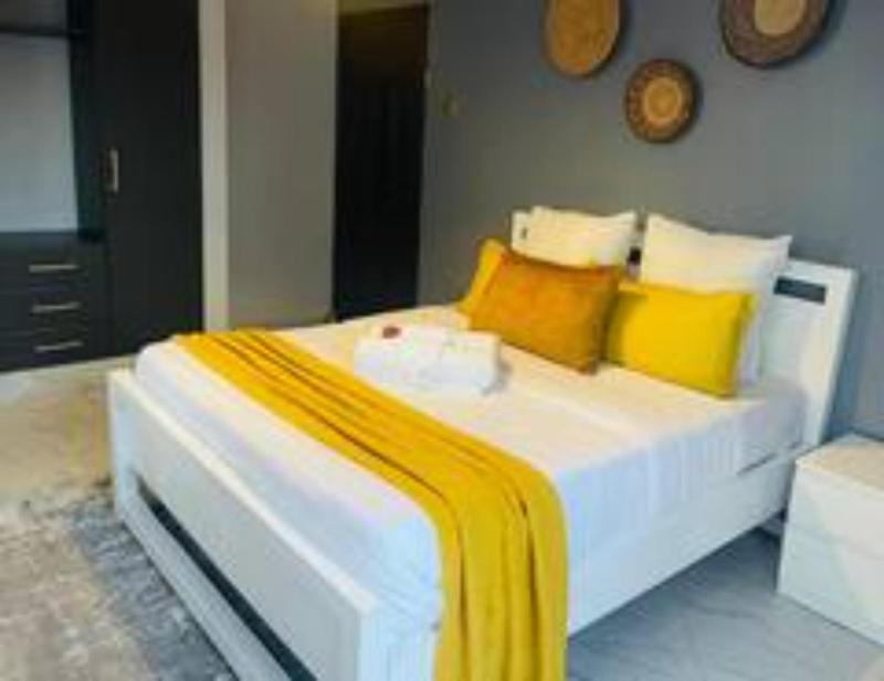 BluBlush Fine Living - image 7