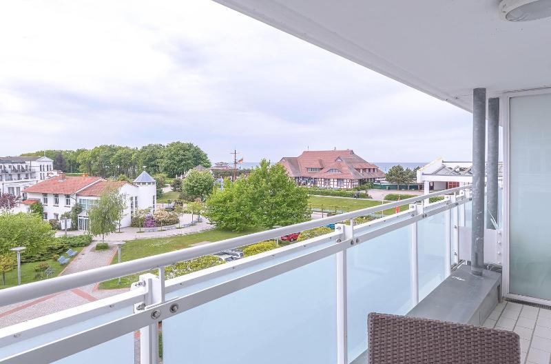 Meeresblau - mit Balkon zur Meerseite - image 8