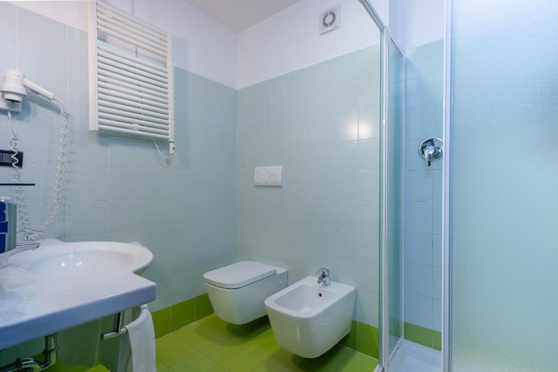 Hotel residenze Romeo e Giulietta - Check-in presso Hotel Toscanini - image 16