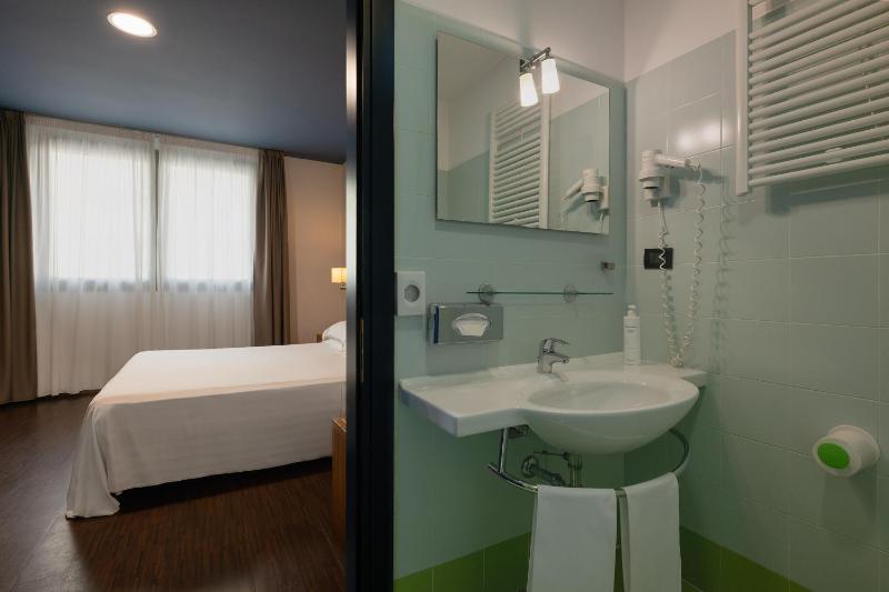 Hotel residenze Romeo e Giulietta - Check-in presso Hotel Toscanini - image 9