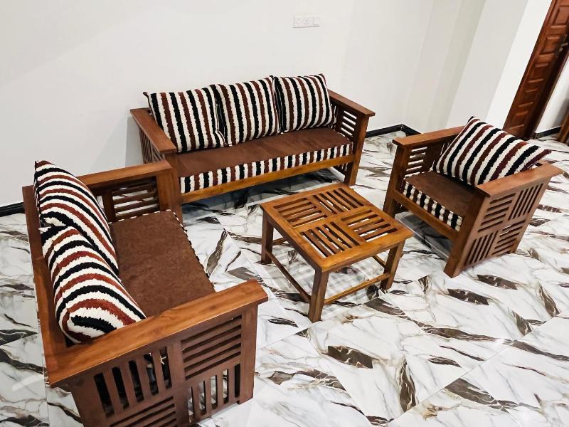 Blue Horizon Apartments - image 15