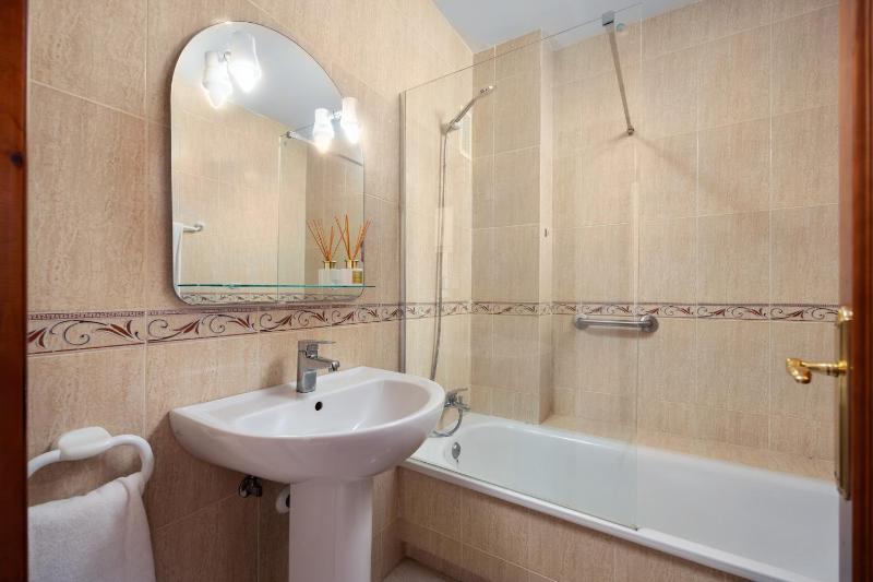 Alta Lomas Sea Heights by Alfresco Stays - image 3