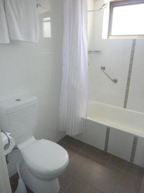 Coral Towers Holiday Suites - image 13