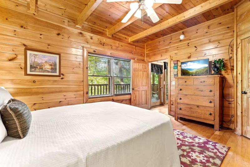 Almost Heaven - Pool Table Arcades Outdoor Hot Tub Community Putt-Putt + Pool Access - image 10