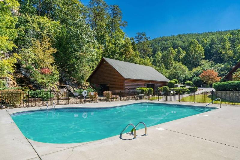 Almost Heaven - Pool Table Arcades Outdoor Hot Tub Community Putt-Putt + Pool Access - image 22