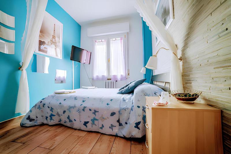 Europe Station Rooms - image 47