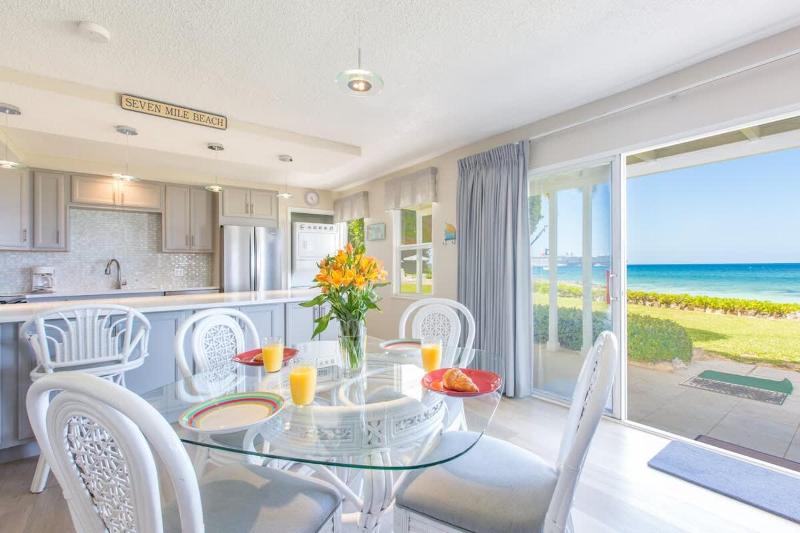 Cocoplum #1 - 2BR Oceanfront Condo on Seven Mile Beach - image 14