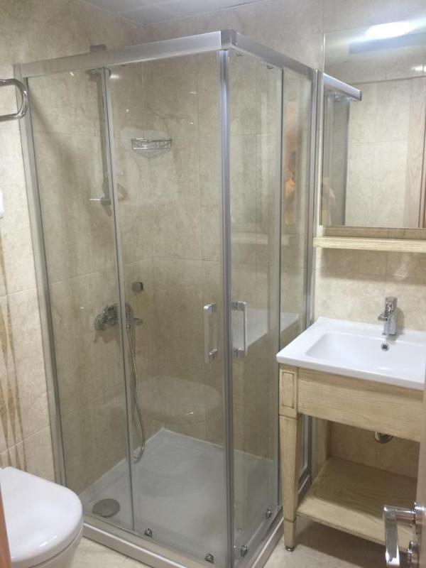 Standard Apartment image 2