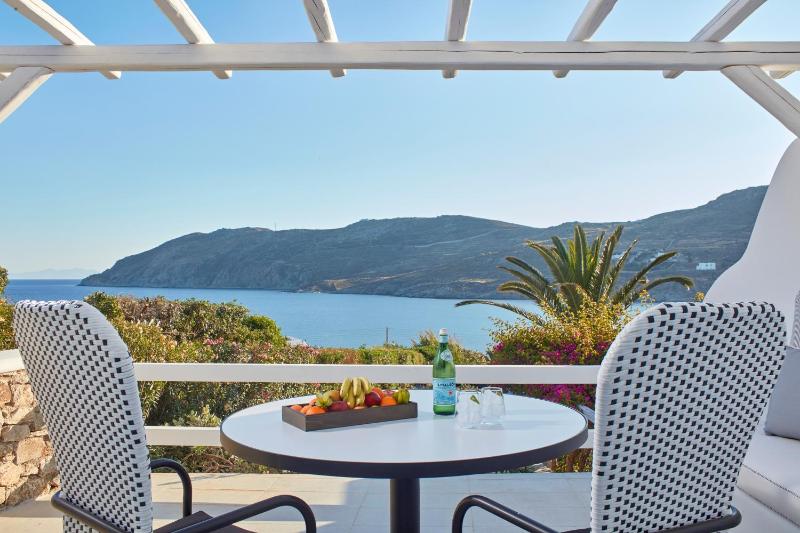 Archipelagos Suite Sea View with Outdoor Jetted Tub image 2