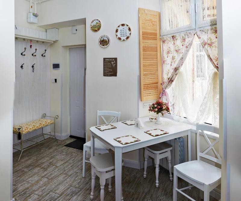 Romantic apartment near Opera with Air-conditioning - image 12