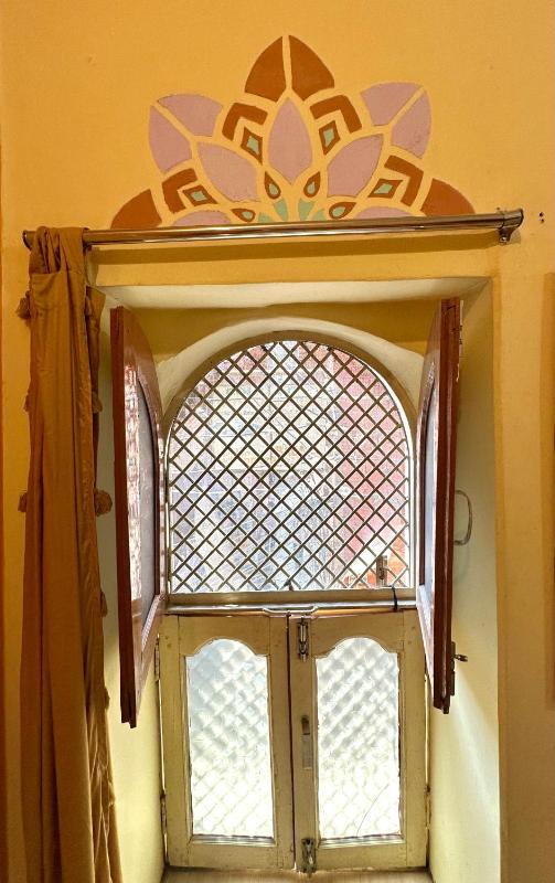 Om Rest House by Bunny Cafe Varanasi - image 10