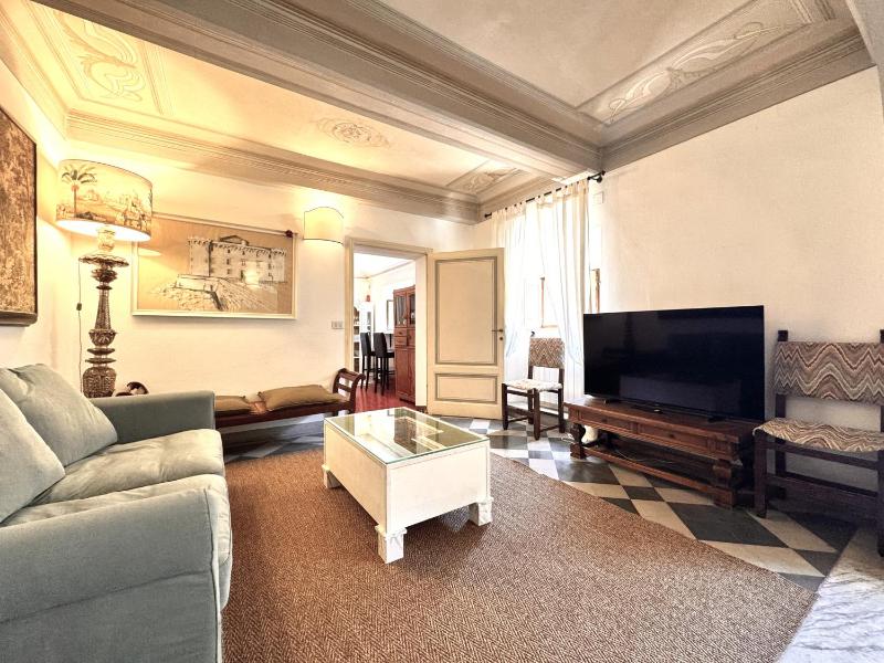 T R B Home - image 13