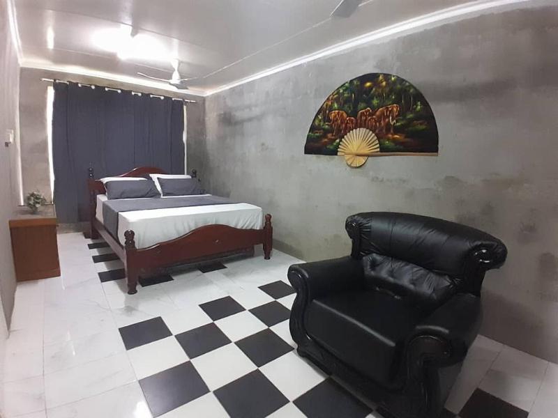 Entire 2 -Bedroom Apartment with Extra Sleeping Area and Living Room Kitchen- PORT MORESBY - image 16