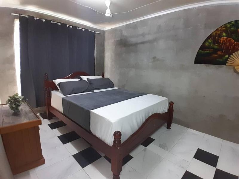 Entire 2 -Bedroom Apartment with Extra Sleeping Area and Living Room Kitchen- PORT MORESBY - image 1