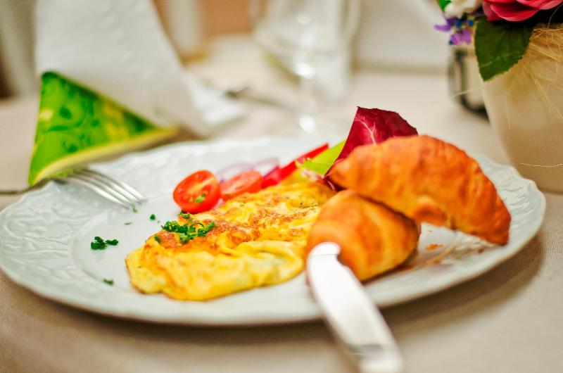 Golden Royal Boutique Hotel & Spa - image 9